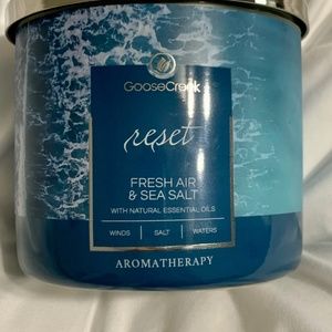 Goose Creek Fresh Air & Sea Salt (Reset) aromatherapy candle